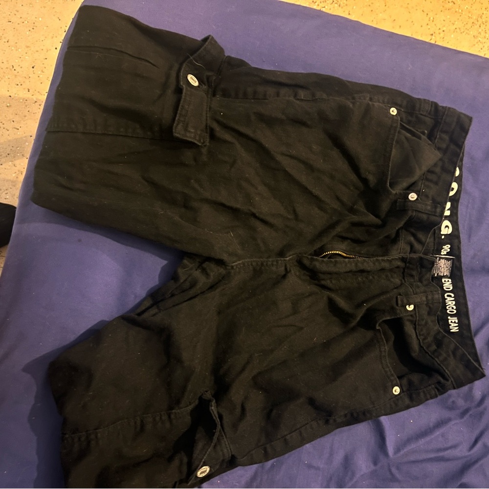 Black cargo pants fits size 6-8